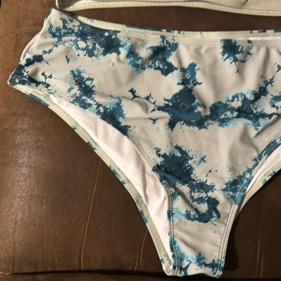 EUC SHEIN 2 Piece Swim 3XL - Picture 5 of 12